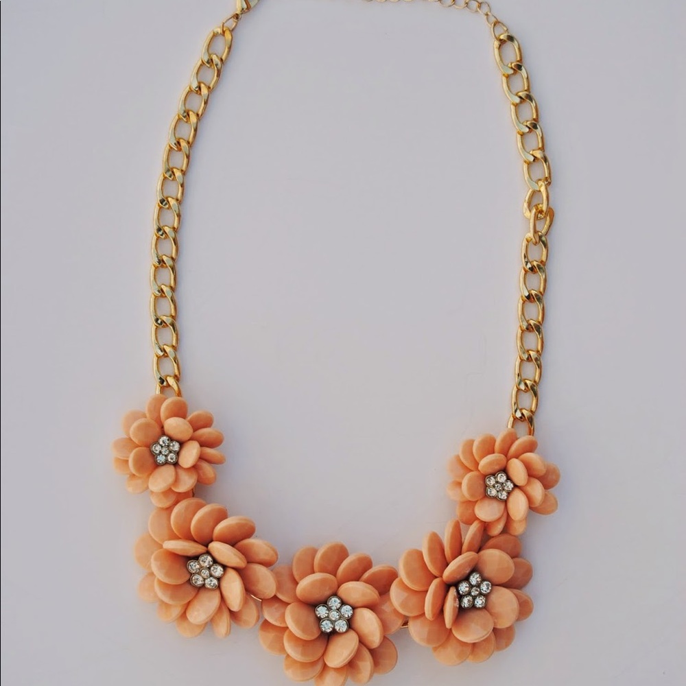 Flower necklace